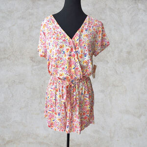 Women's NWT Bebop Floral Romper Multi-color Feminine